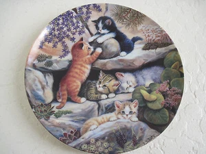 Bradford Exchange Germany KLETTEREI IM STEINGARTEN Kittens Collectible Plate  - Picture 1 of 4