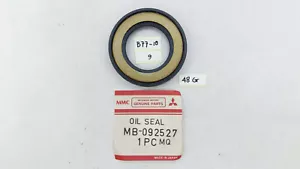 Rear Wheel Oil Seal 35x58x10 Mitsubishi Fuso L300 Delica Genuine MB092527 - Bild 1 von 9