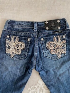 Miss Me Jeans Size 25 Low Rise Boot Cut Style JP5748B Fleur de Lis Pocket - Picture 1 of 10
