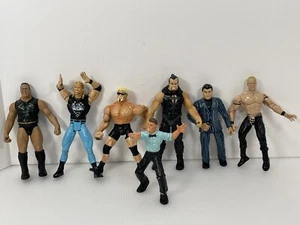 Lot Of 7 Wrestling Action Figures 1999 Jakks-WCW-Toy Bizz - Picture 1 of 11