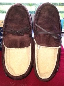 Zapatillas de mocasín Isotoner para hombre XL 11-12 marrón nuevas en caja - Imagen 1 de 7