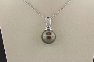 18K White Gold 9mm Black Pearl and Diamond Pendant - Picture 1 of 7
