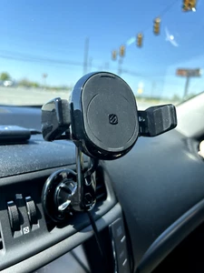 NEW Scosche MagicGrip Vent Motorized Grip 10W Qi Wireless Charging Phone Mount - Photo 1 sur 1