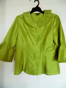 MACKIE & CO By Bob Mackie- Size 6- Bright Green Top Ruffle Collar Bell sleeves - Picture 1 of 3