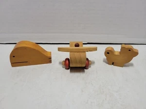 Vintage Montgomery Schoolhouse Inc. Vermont Wooden Airplane w/ Whale & Sheep 3" - Picture 1 of 5