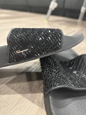 Salvatore Ferragamo Diapositivas de Cristal Negro Talla 40 Foto 1 de 4