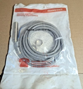 Honeywell 922AC2XM-A3P-L Proximity Switch Sensor , (New / Sealed) - Picture 1 of 3
