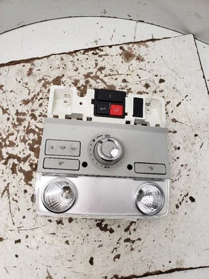 Consola central superior delantera usada se adapta a: Volkswagen Jetta 2017 techo delantero gris superior Foto 1 de 4