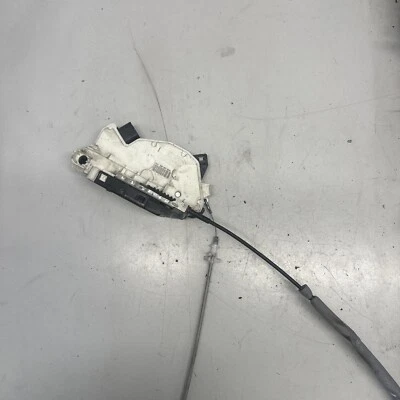 Volkswagen Passat CC 2011 lado del conductor cerradura puerta delantera cierre 5N2837016C Foto 1 de 4