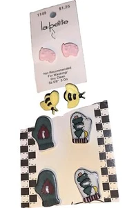 NEW UNUSED CERAMIC 4 Mittens CHRISTMAS THEME BUTTONS ALMA LYNNE, 2 Bees, 2 Pigs - Picture 1 of 7