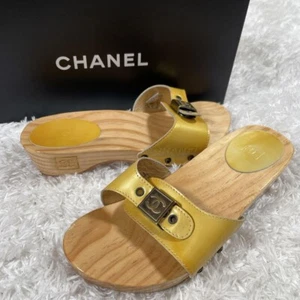 CHANEL COCO MARK Wood Sandals Mules Pumps Shoes Women EU 37 mustard With Box - Picture 1 of 20