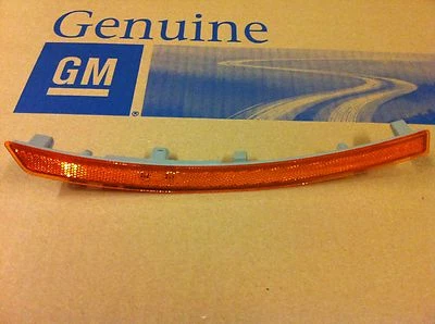 2014 2015 C7 CORVETTE STINGRAY LEFT FRONT SIDE MARKER LIGHT LAMP NEW GM - Image 1 of 2