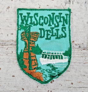 Vintage Wisconsin Dells WI Boat Embroidered Iron On Patch Travel Souvenir 2 5/8" - Picture 1 of 2