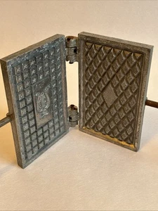 Piastra per cialde vintage in ghisa lunga 13,25" 6,25x4 per pizzaiolo - Foto 1 di 9