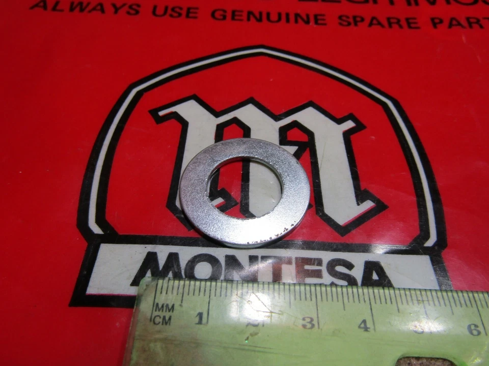 Arandela de eje de rueda trasera Montesa Cota 335 p/n H050.050 NOS 61M 1987 #1 Foto 1 de 1