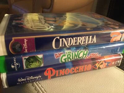 LOT OF 3 Kids’ VHS Walt Disney Masterpiece CINDERELLA, PINOCCHIO & THE GRINCH Foto 1 de 4