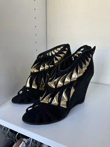 Chanel Carnival Black Gold Suede Wedge Sandal 40/ US 10 Retail $895 ❤️ - Picture 1 of 7