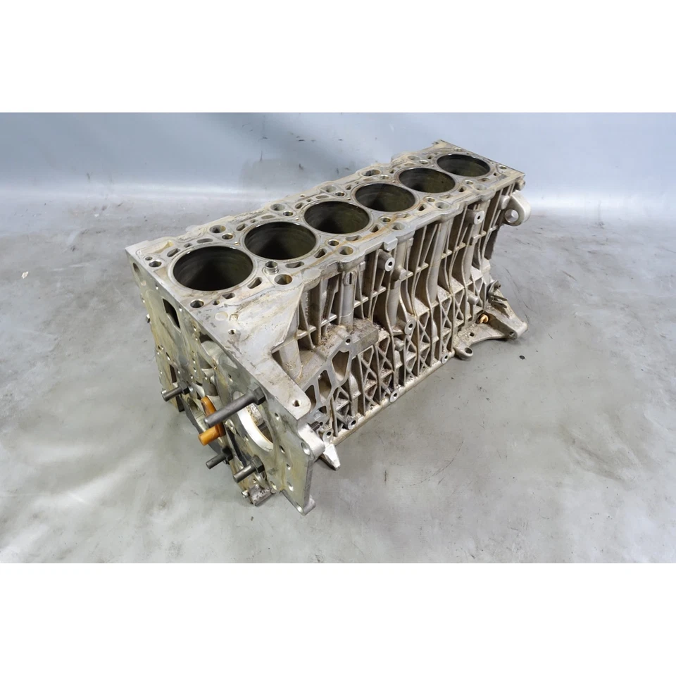 BMW E90 335d E70 X5 2009-2013 diésel bloque de cilindros de motor de 6 cilindros carcasa original Foto 1 de 4