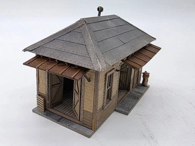 Bar Mills - The Maintenance Shop at Cranberry Yard Foto 1 de 4