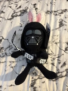 2012 STAR WARS GALERIE EASTER DARTH VADER WITH BUNNY EARS - Picture 1 of 5