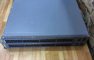 Juniper QFX5100-96S-AFI 2RU Switch 96 Port SFP 10G 8 QSFP 40G AFI Net - Picture 1 of 11