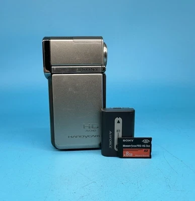 Sony Handycam HDR-TG7 Digital Camcorder With Memory Card, Silver - Tested *read* - Image 1 of 4