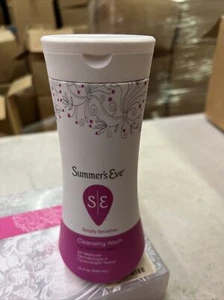 Summer's Eve Simply Sensitive Cleansing Wash - Picture 1 of 2