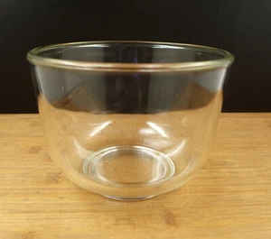 Cuenco mezclador de vidrio vintage de 4 7/8"" de alto 6 1/2"" de ancho - Imagen 1 de 6