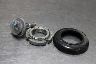 04 05 06 07 09 Suzuki GS500F GS500 GS 500 Triple Tree Steering Nut Foto 1 de 4