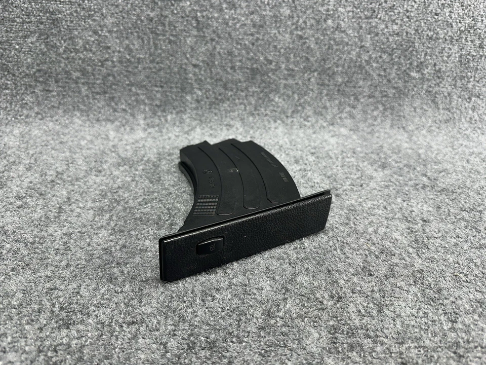 2004-2010 BMW M5 E60 525i 528i 530i 535i Driver Lefy Side porta-copo preto fabricante de equipamento original - Imagem 1 de 4