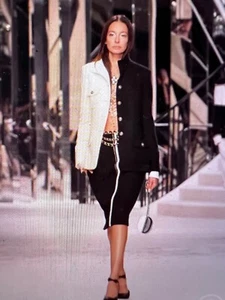 Chanel PRE-FALL 20A NEW TAGS BLACK ECRU JACKET CC BUTTONS CUFFS PEARLS FR40-38 - Picture 1 of 24