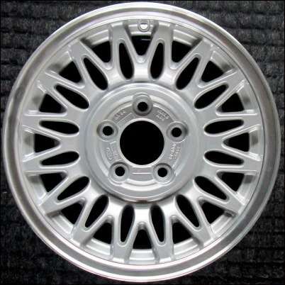 Lincoln Town Car 15 Inch Machined OEM Wheel Rim 1993 To 1997 - Image 1 of 1