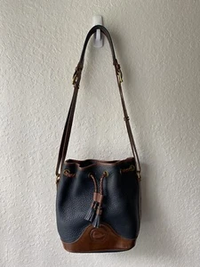 Bolso bandolera de colección Dooney & Bourke bolso con cubo de cuero marino cordón bolso pato - Imagen 1 de 11