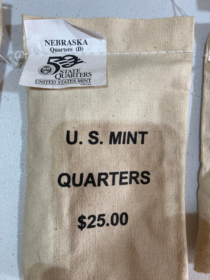 2006-D  Nebraska State Quarter Original Mint Sewn Bag 100 coins - Image 1 of 1