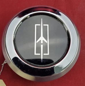 GM Oldsmobile Wheel Center Cap 22519270 - Picture 1 of 3