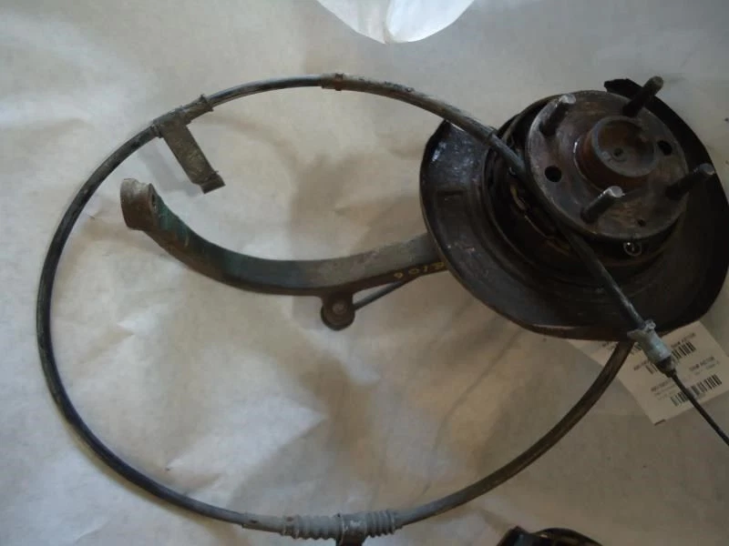 Driver Left Rear Knuckle/Stub Fits 04-11 SWIFT 476770 Foto 1 de 4