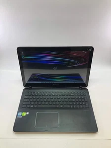 Notebook Asus Q524U 15,6" i7-7500U 2,7 GHz 12 GB RAM 500 GB SSD custodia inferiore allentata - Foto 1 di 9