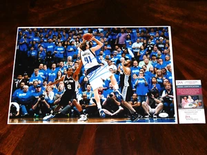 DIRK NOWITZKI DALLAS MAVERICKS LEGEND SIGNED 12X18 PHOTO JSA COA NBA!!! - Picture 1 of 1