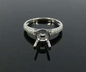 New 0.26ct Diamond & 18K White Gold 8mm Round Semi Mount Ring Size 6 - Picture 1 of 8