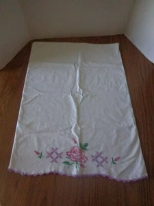 Vintage Kissenbezug bestickt, lila und rosa Blumen - Bild 1 von 6