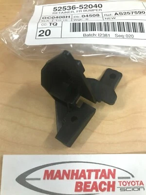 04-06 SCION XB LEFT DRIVER SIDE FRONT BUMPER RETAINER CLIP 52536-52040 OEM PART - Image 1 of 4