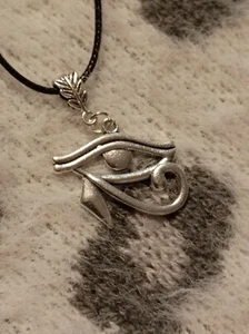 ~ Stunning Egyptian Eye of Ra Faux Leather Necklace Healing Wicca Pagan 18" - Picture 1 of 2