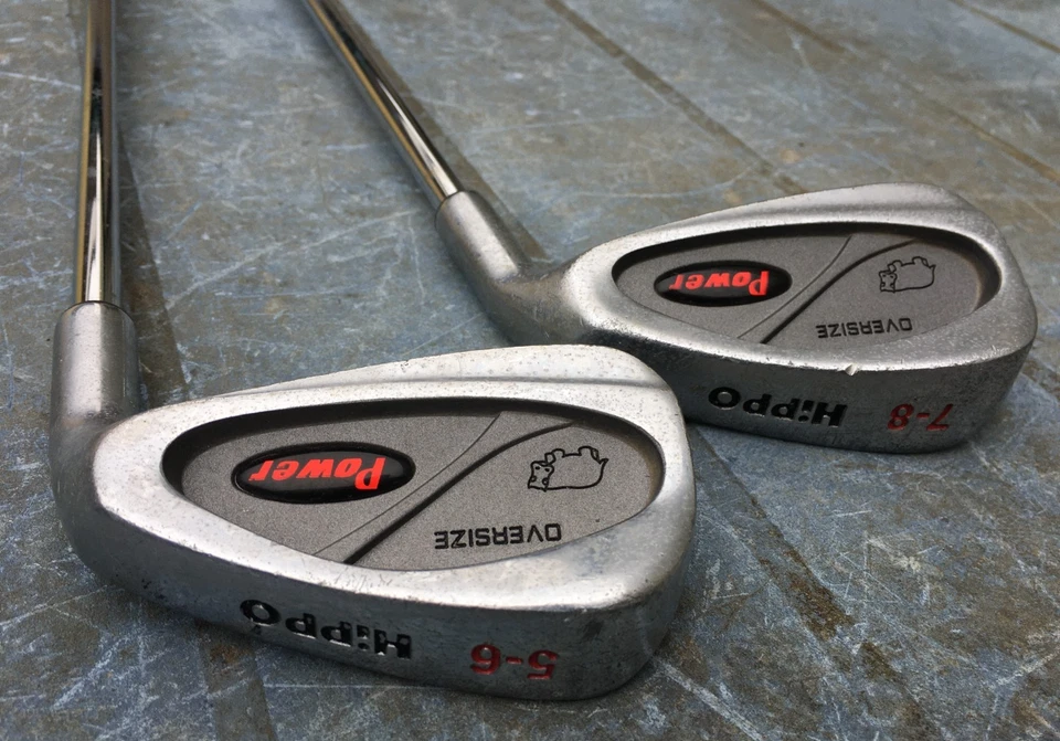 2 x HIPPO Power Child's / Junior Golf Irons 5/6 & 7/8 - Steel Shafts - R. Hand - Image 1 of 4