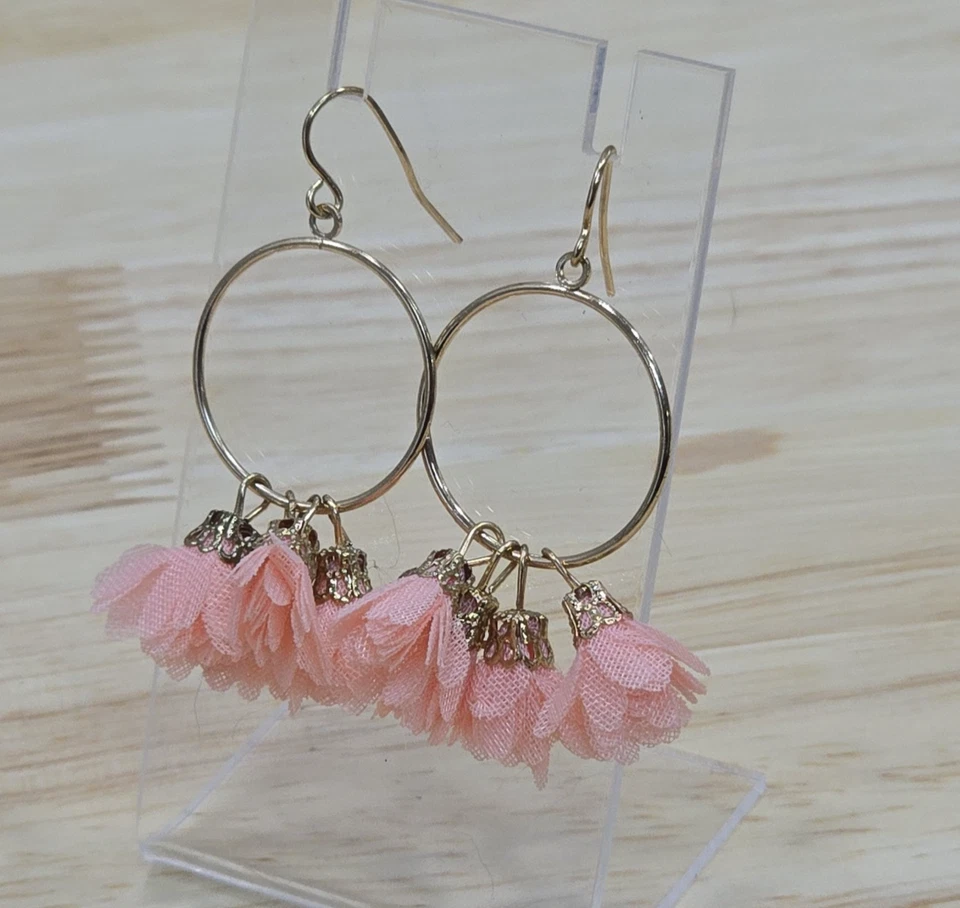 Pendientes colgantes aro tono dorado gota borlas flor melocotón gancho francés núcleo de niña  Foto 1 de 4