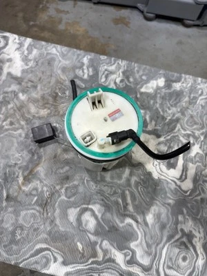 2013-2019 Scion Subaru FR-S BRZ Fuel Pump Assembly OEM - Image 1 of 4