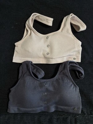 Logotipo aconchegante Lucky Brand feminino bralette com nervuras esporte (2 peças) bronzeado/cinza tamanho pequeno - Imagem 1 de 4