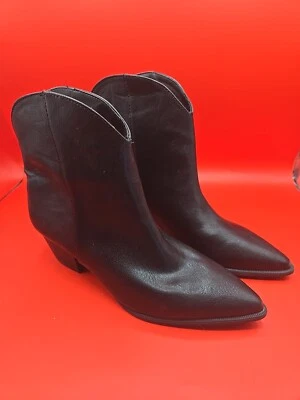 Women's Boots Qupid brand black 6.5 New w/o box Short Slip-on - Image 1 of 4