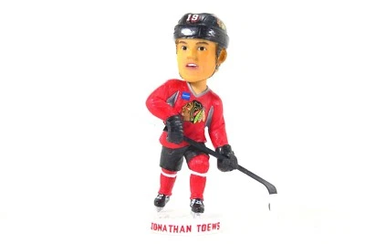 Jonathan Toews Bobblehead Chicago Blackhawks SGA NHL  - Imagem 1 de 4