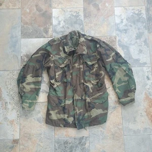 Vintage US Military Woodland Green Camo Cold Weather Jacket Size Medium Long W/Hood - Bild 1 von 12