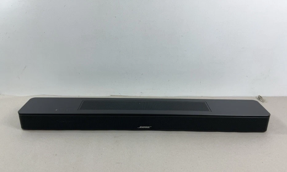BARRA DE SONIDO BOSE SMART 600 CON CABLE DE ALIMENTACIÓN | 439269 | NEGRA | SIN MANDO A DISTANCIA Foto 1 de 4